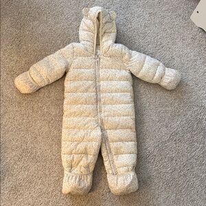 GAP Cream Patterned Baby Footie